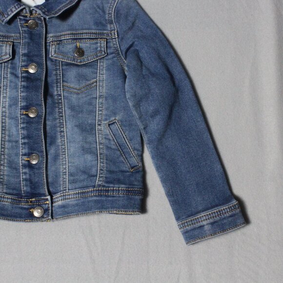Cat & Jack Girls Denim Jacket | Size 5T | Medium Wash - Picture 2 of 6